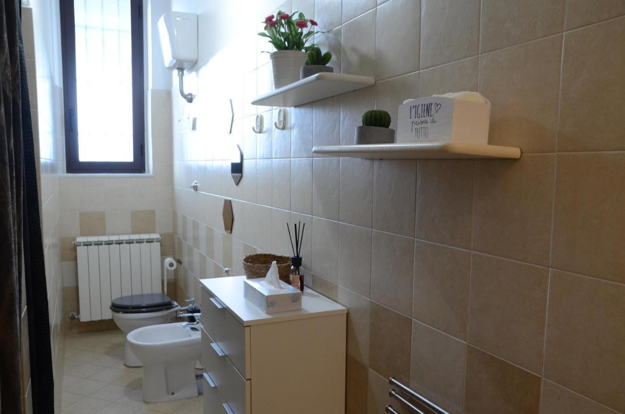 Hotel La Finestra Sul Viale Pisa Esterno foto