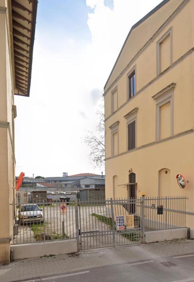 Hotel La Finestra Sul Viale Pisa Esterno foto